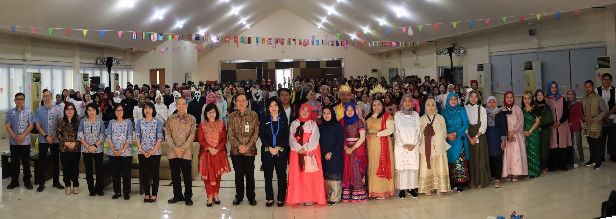 DIES NATALIS KE 71 UNIVERSITAS TELOGOREJO SEMARANG