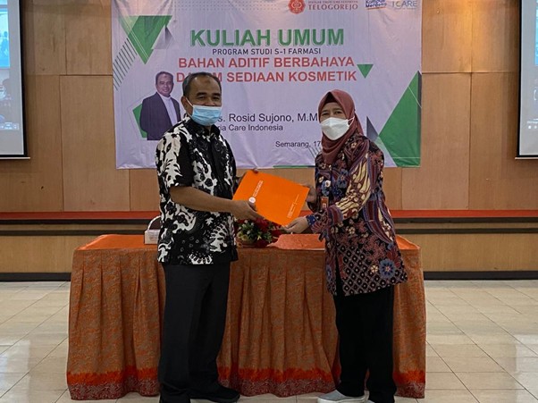 Kuliah Tamu: Apt. Drs. Rosid Sujono Bahas Bahaya Bahan Aditif dalam Kosmetik